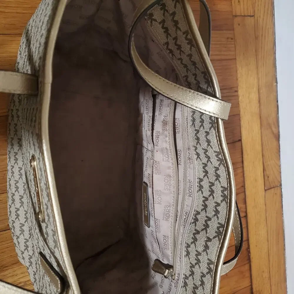 Michael Kors MK Signature Large Gold Tan Tote Handbag - Picture 3 of 5